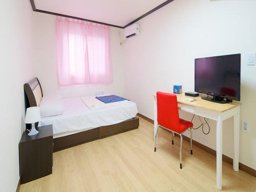 I House Apartment
