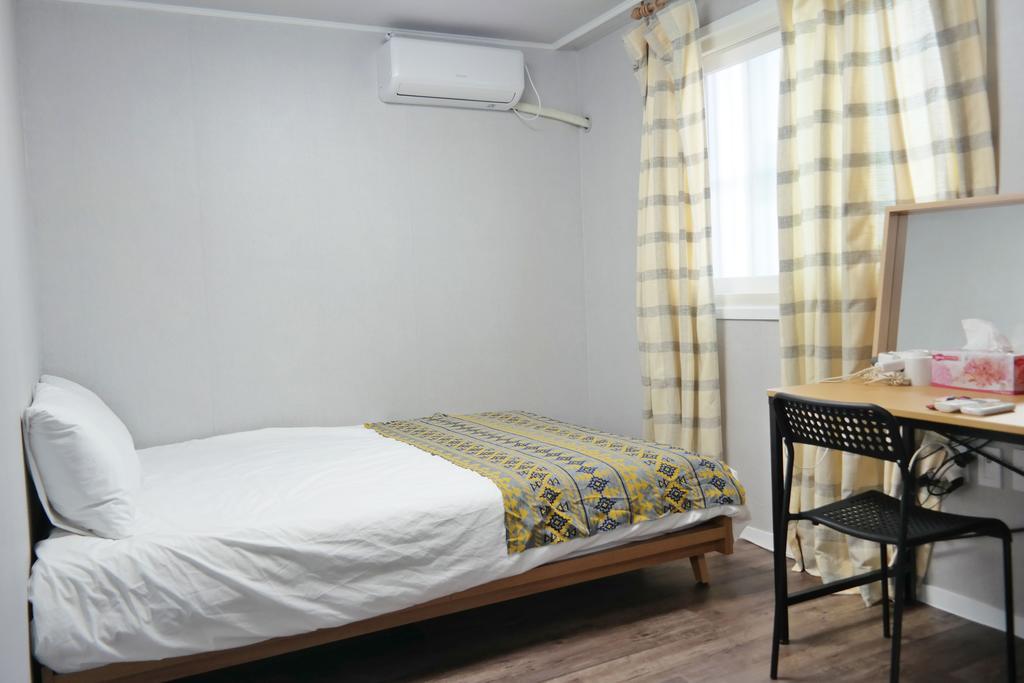 I House Apartment *