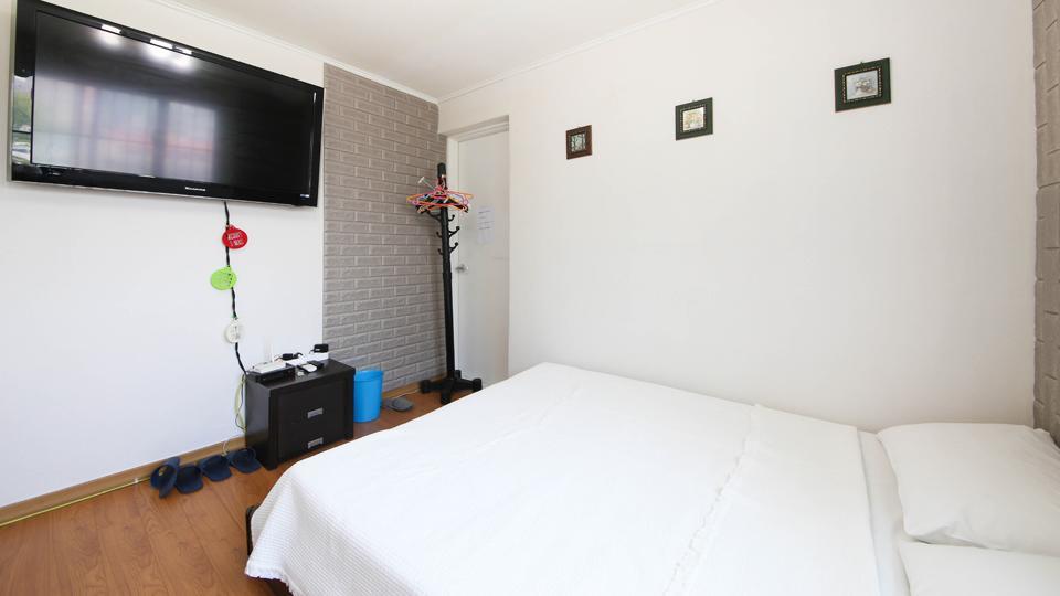 I House Apartment *