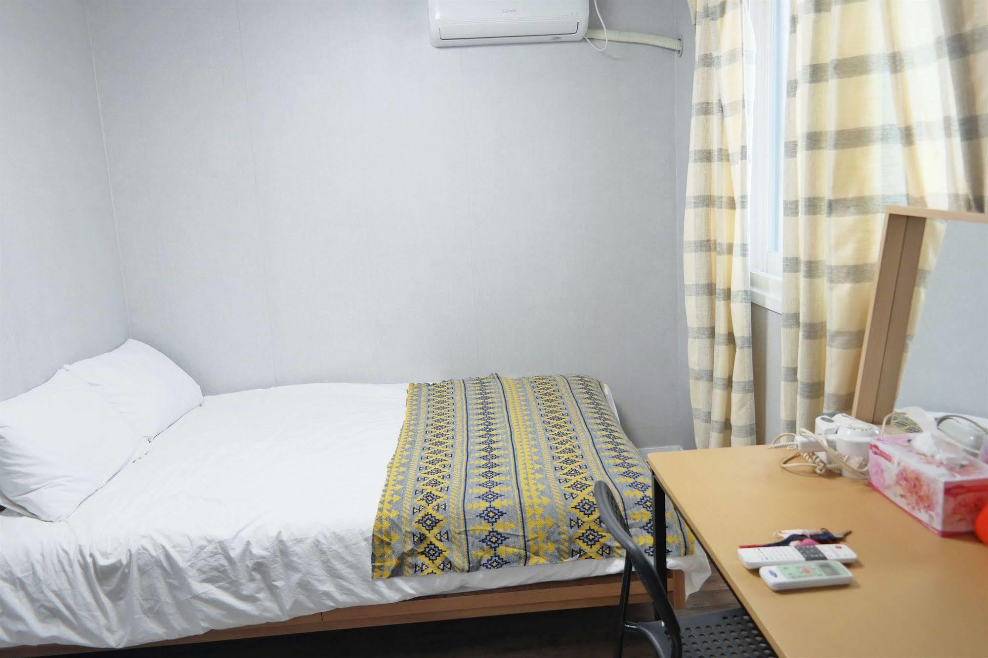 Apartment I House Seoul
